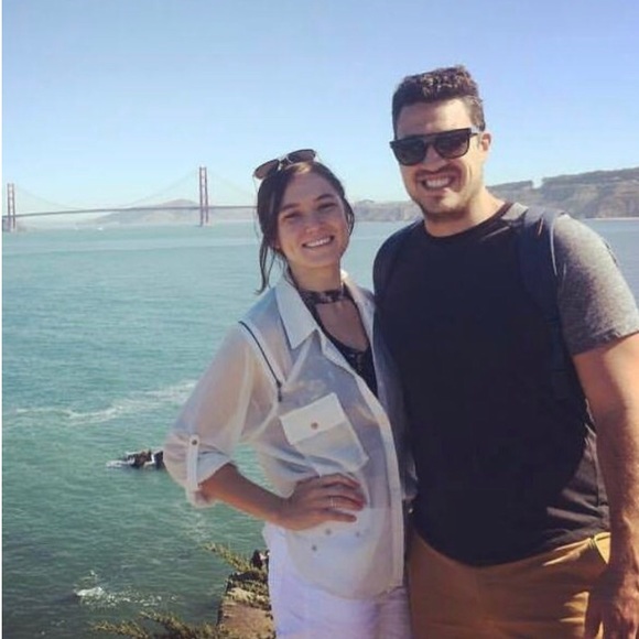 Meet your Posher, Lauren - Picture 2 of 4